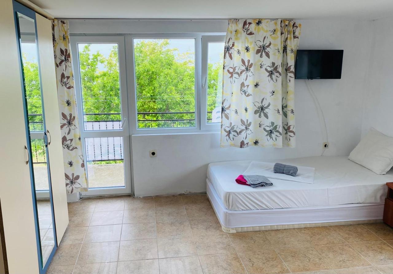Fayna Byala Guest House & Bungalows Bagian luar foto