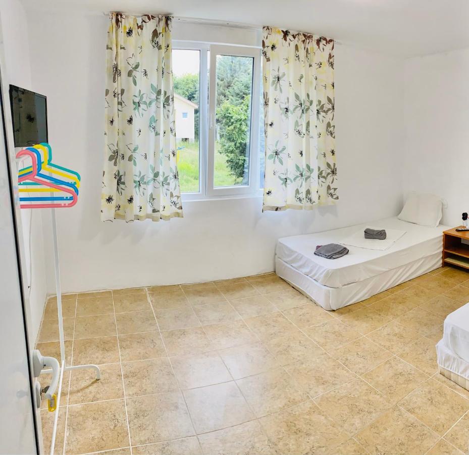 Fayna Byala Guest House & Bungalows Bagian luar foto